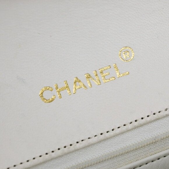 CHANEL CC Logo Matelasse 23 Chain Shoulder Bag Leather White - Picture 12 of 14